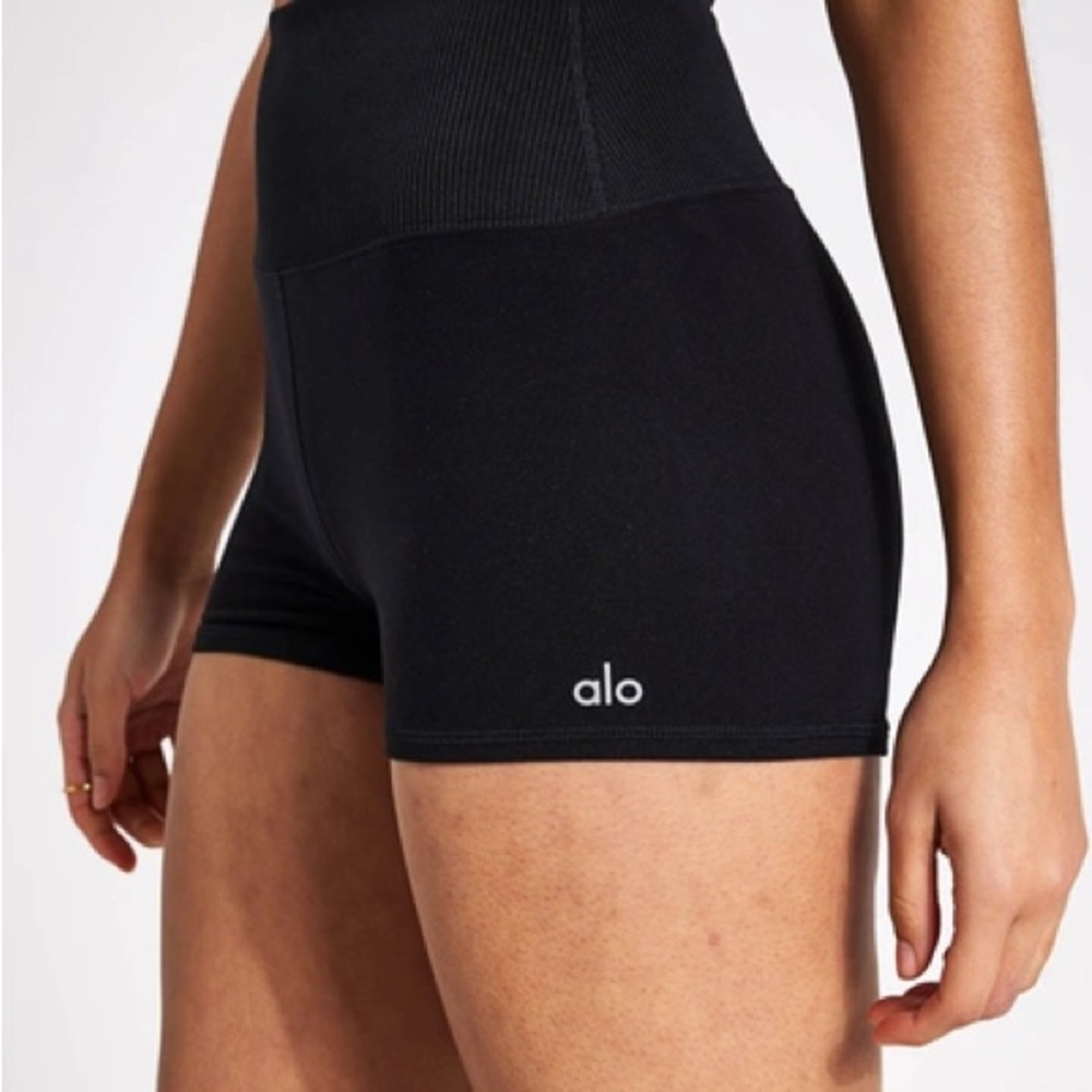ALO Yoga Alosoft Aura Short